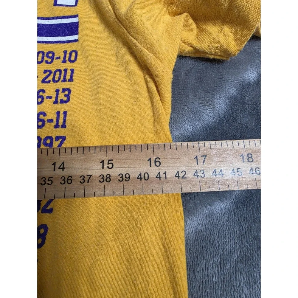 Los Angeles Lakers Shirt Mens Small Yellow NBA Basketball Kobe Bryant Adidas Tee